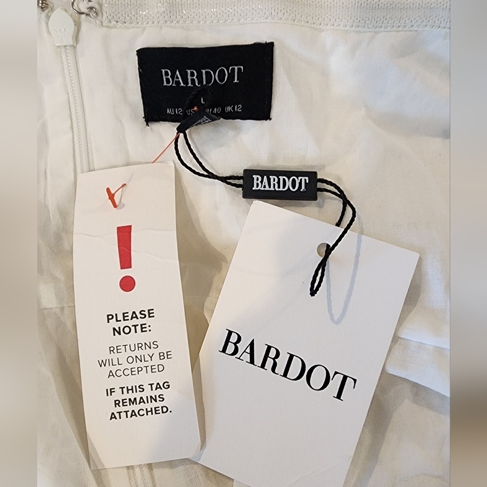 BARDOT by REVOLVE SOPHIA EYELET FABRIC OFF SHOULDERS MINO DRESS FULL LINED LARGE - Picture 5 of 14